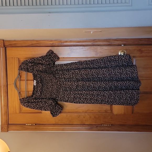 Floral Midi Dress - Picture 1 of 16